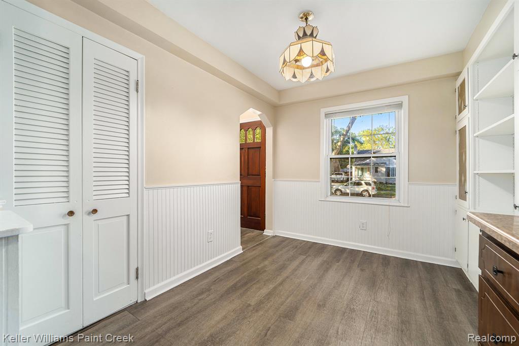 20926 Lennon Street, Harper Woods, MI 48225 — Photo 9