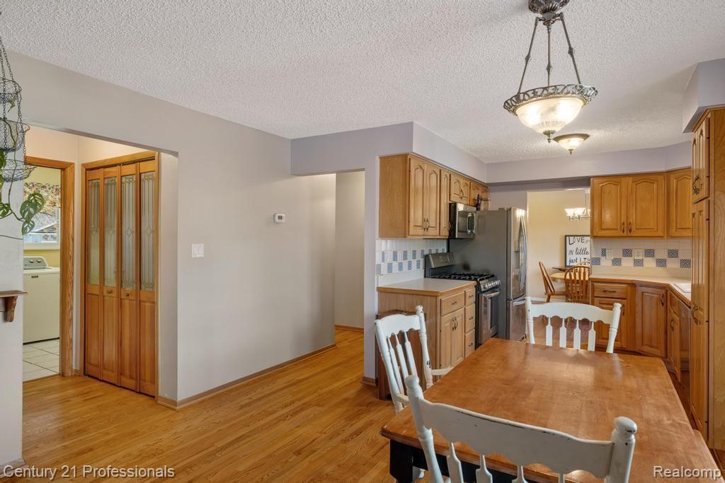 8978 Sussex Street, White Lake, MI — Photo 13