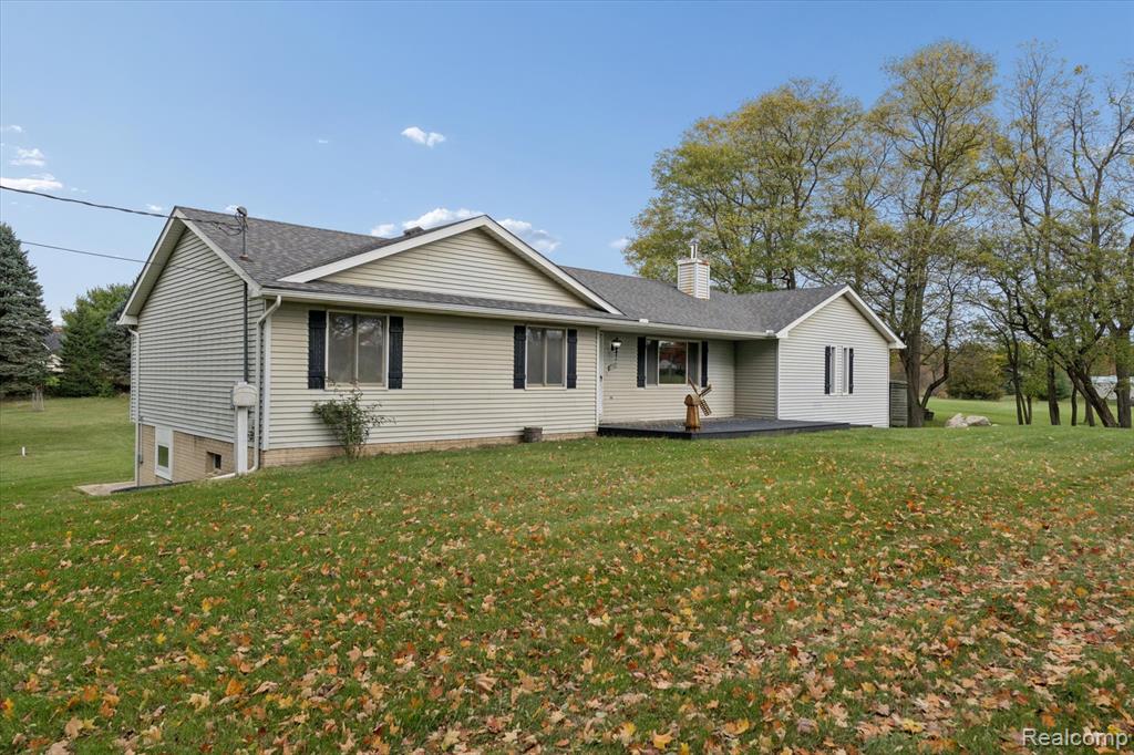 5920 W Coon Lake Road, Howell, MI 48843 — Photo 2