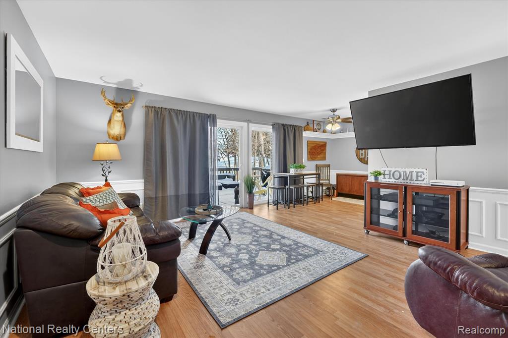 526 W Rockwell Street, Fenton, MI 48430 — Photo 10