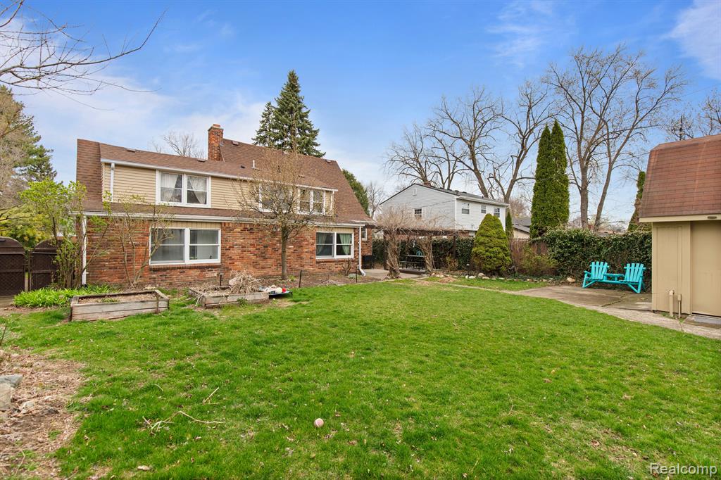 716 WOODLAWN Avenue, Royal Oak, MI 48073 — Photo 33