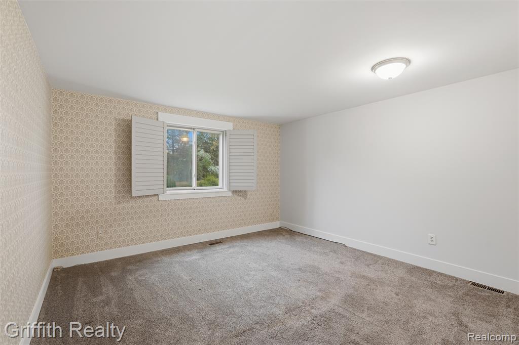 865 Alpine Drive, Brighton, MI 48116 — Photo 18
