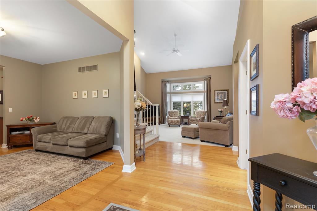 4618 Waterbury Drive, Clarkston, MI 48348 — Photo 12