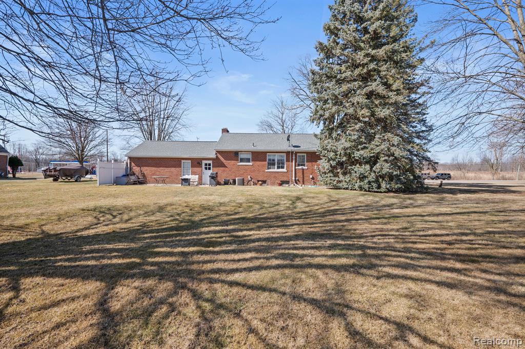 51150 NORTH Avenue, Macomb, MI 48042 — Photo 35