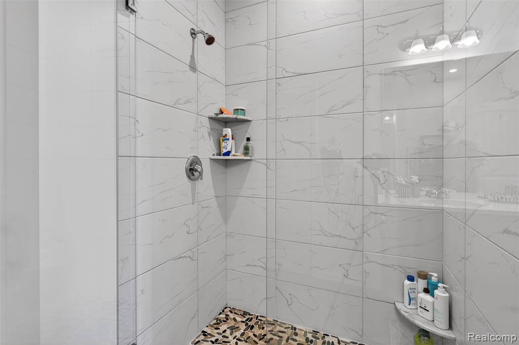 48827 Windfall Road, Novi, MI — Photo 33