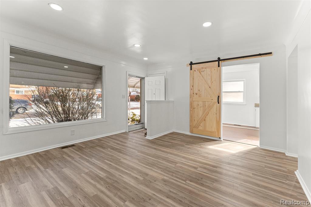 5949 N Lafayette Street, Dearborn Heights, MI 48127 — Photo 5