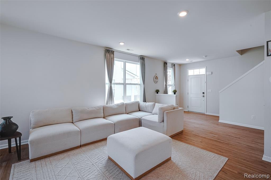 606 Angus Lane, Saline, MI 48176 — Photo 17
