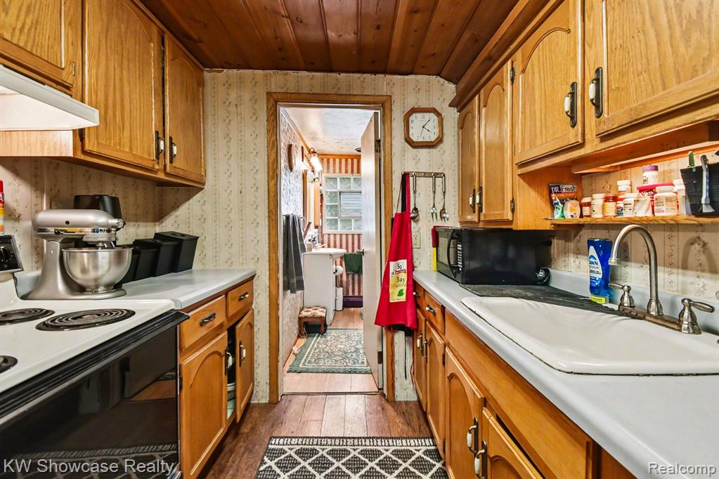 5872 Mount Maria Road, Hubbard Lake, MI 49747 — Photo 12