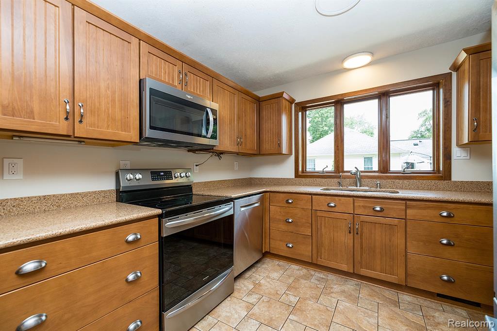 610 E Church Street, Williamston, MI 48895 — Photo 37