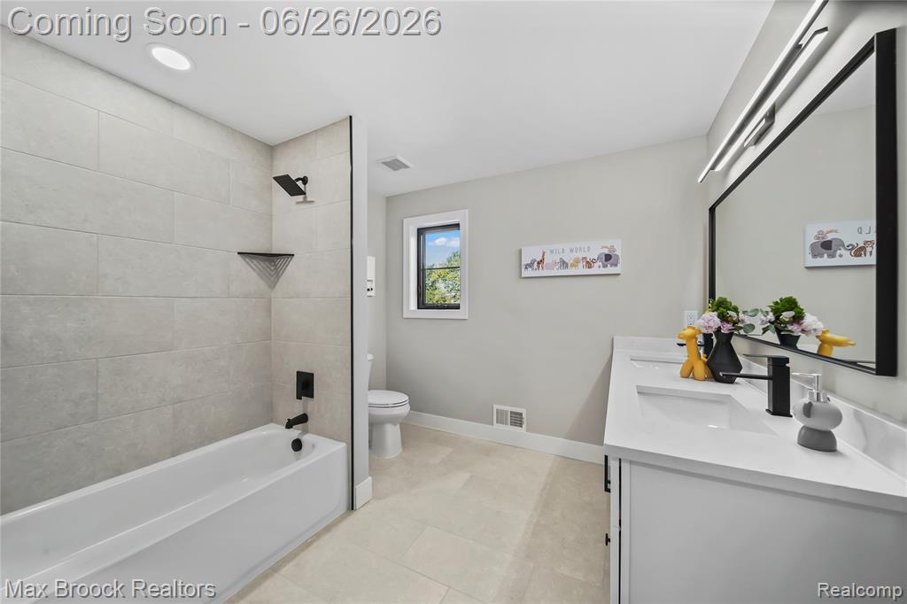 34575 Jefferson Avenue, Harrison Township, MI — Photo 18