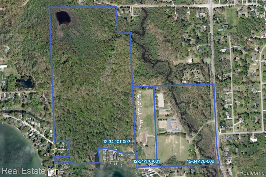 1050 Oxbow Lake Road, White Lake, MI — Photo 55