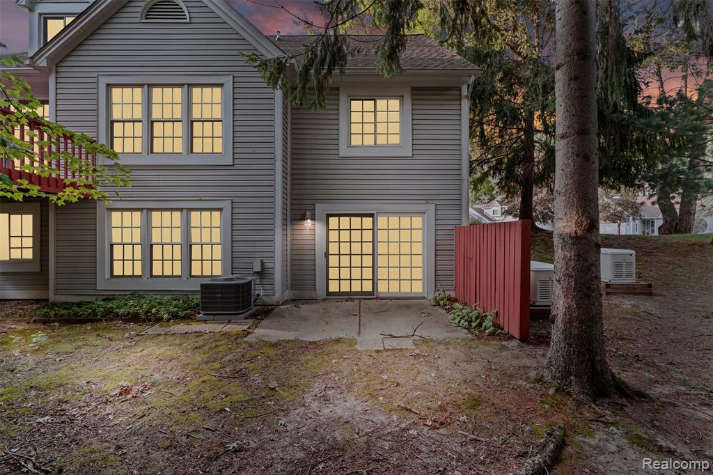 6859 Tangle Wood, Waterford, MI 48327 — Photo 36
