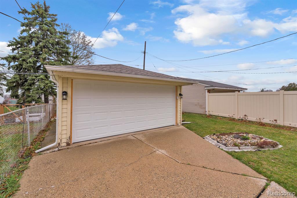 2359 Detroit Avenue, Lincoln Park, MI 48146 — Photo 5