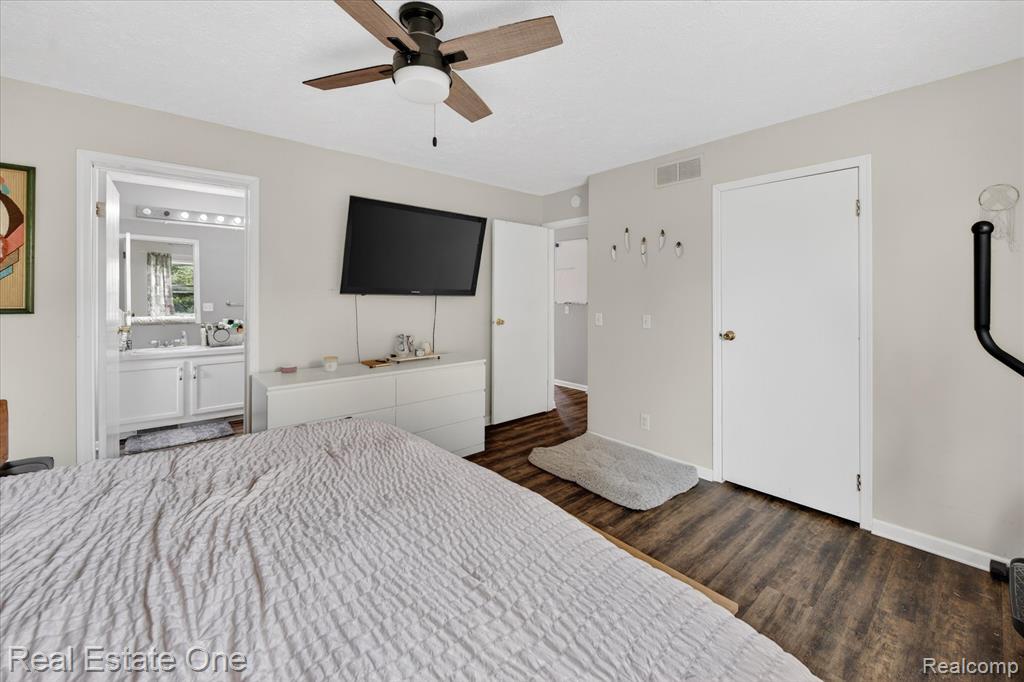 7841 Bergin Road, Howell, MI 48843 — Photo 16