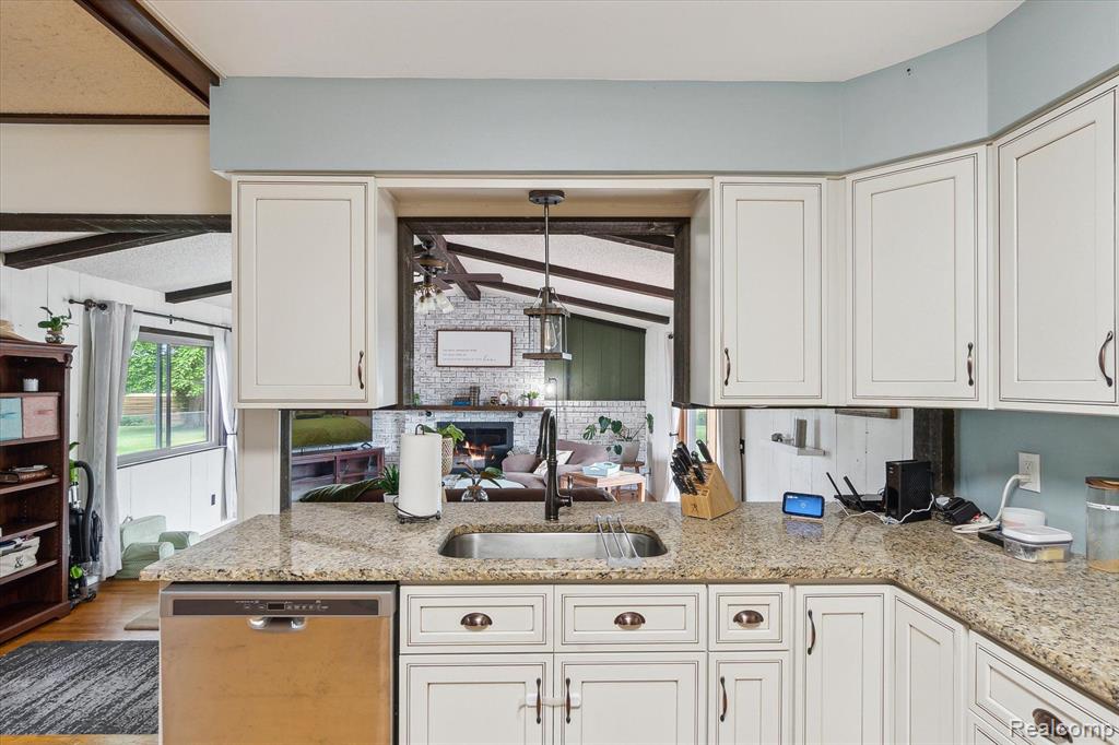 4466 VAN VLEET Road, Swartz Creek, MI 48473 — Photo 18
