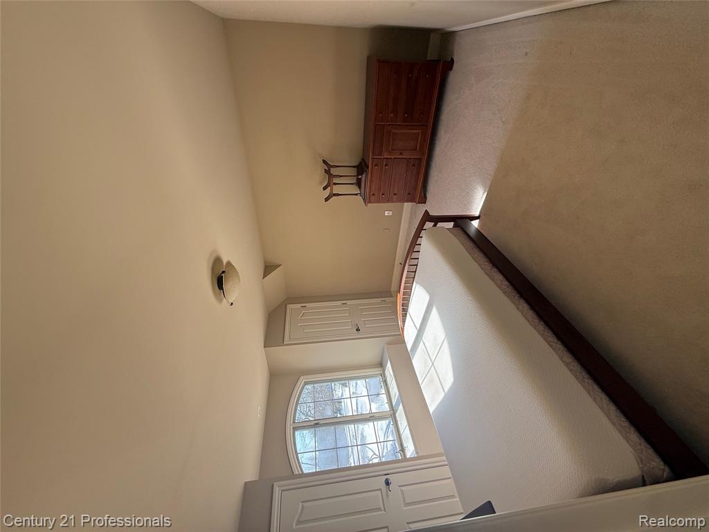7717 Somerhill Lane, Clarkston, MI 48348 — Photo 43