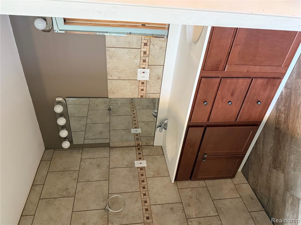 10911 E Kent Street, Fowler, MI 48835 — Photo 16