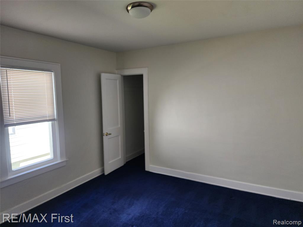 995 Lakeview Street, Waterford, MI 48328 — Photo 6