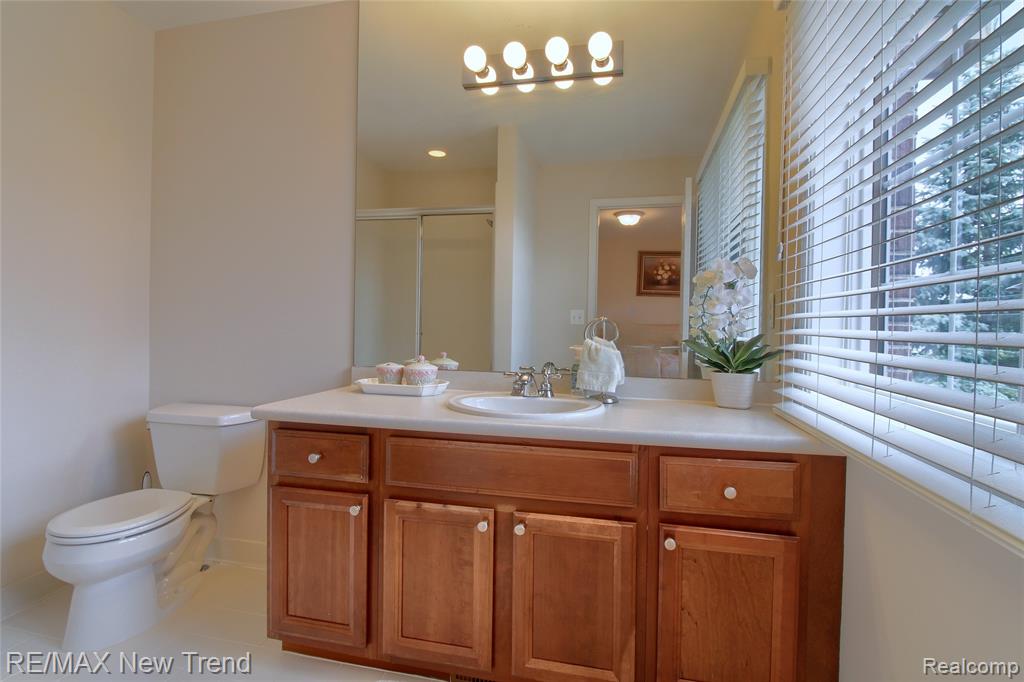 41672 Clemens Circle, Novi, MI 48377 — Photo 35