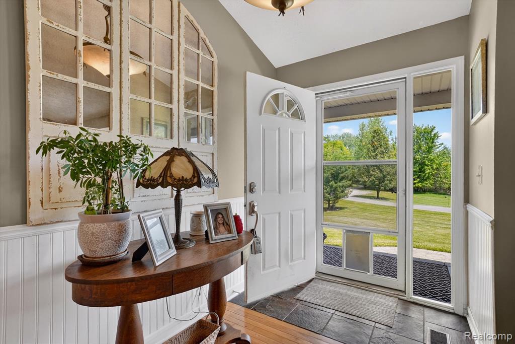 9565 Crofoot Road, Fowlerville, MI 48836 — Photo 4