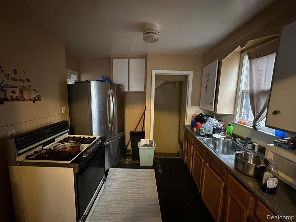 7434 CLAYBURN Street, Detroit, MI 48228 — Photo 8