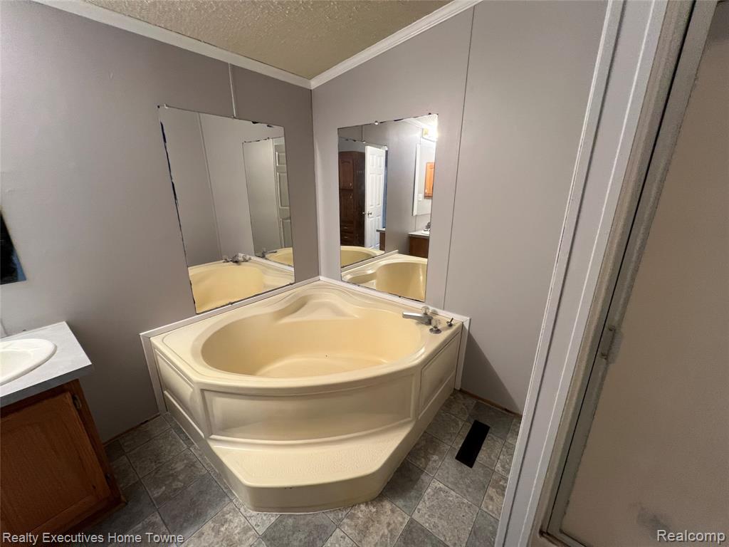 3755 Quail Run, Dryden, MI 48428 — Photo 10