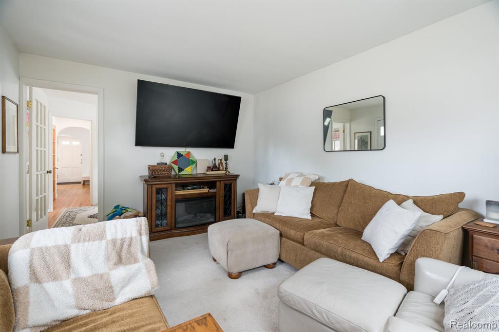 632 S Edison Avenue, Royal Oak, MI 48067 — Photo 18