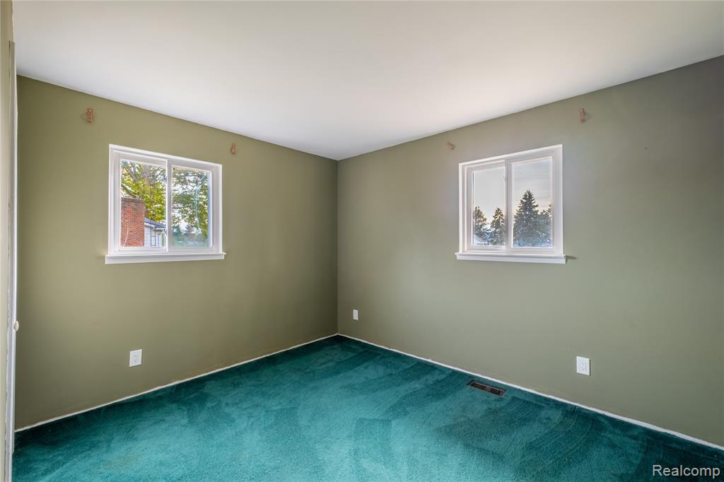 7121 S Fork Drive, Swartz Creek, MI 48473 — Photo 13