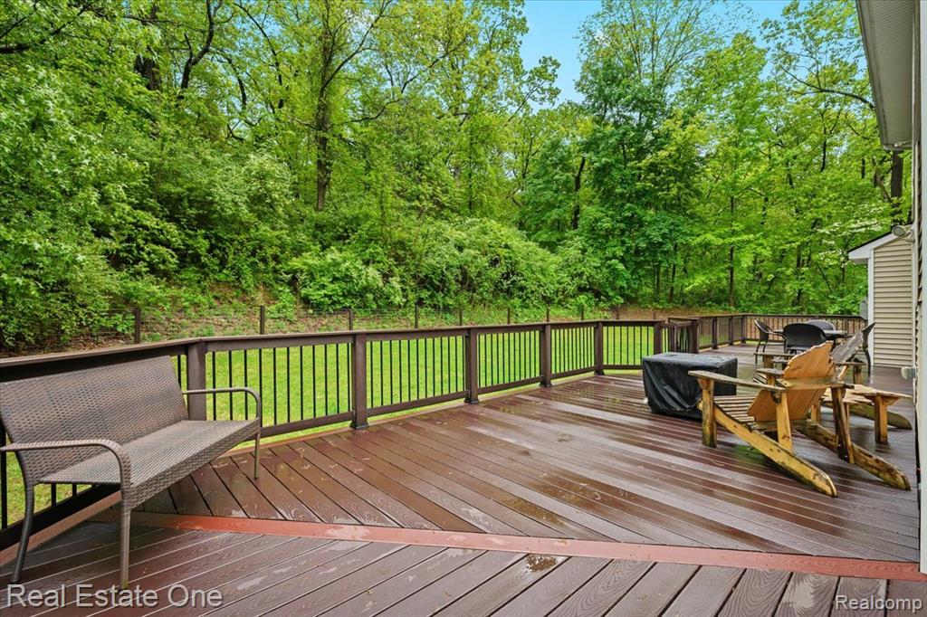 9327 VAN ANTWERP Road, Brighton, MI 48116 — Photo 40