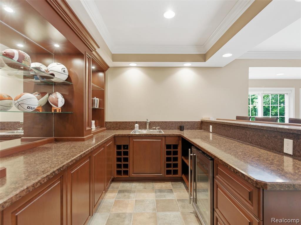 5454 Creekmonte Drive, Rochester, MI 48306 — Photo 46