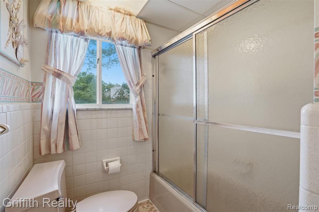 10646 Kenicott Trail, Brighton, MI 48114 — Photo 24