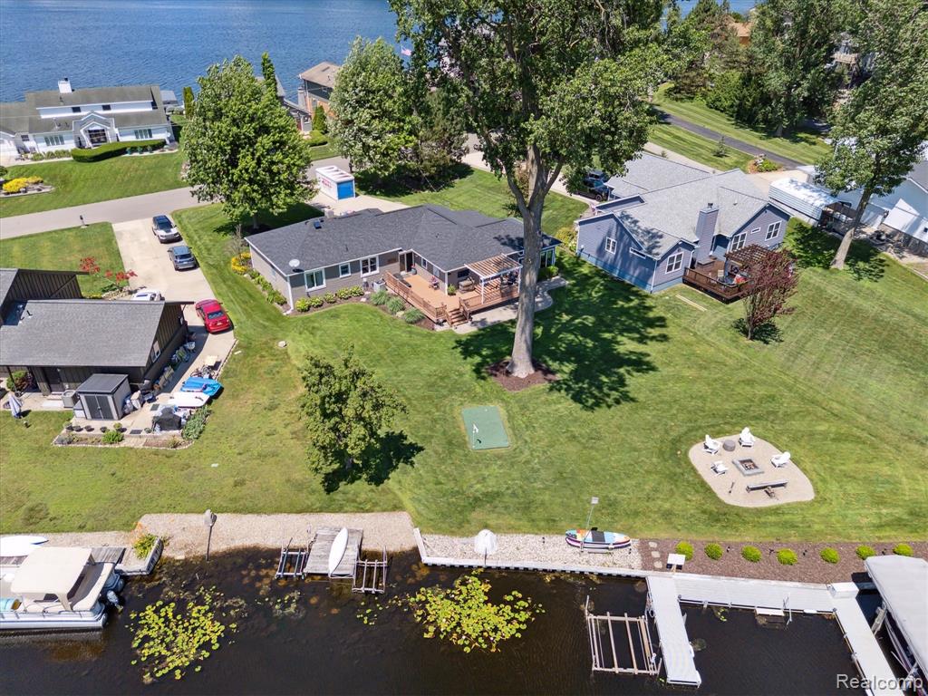 319 Angola Street, Wolverine Lake, MI 48390 — Photo 53
