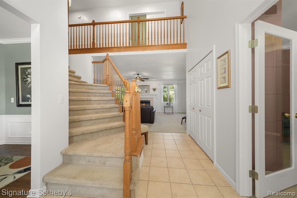 54647 AURORA Park, Shelby Twp, MI 48316 — Photo 2