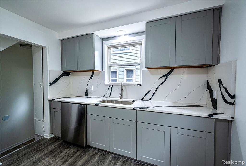 13680 Borgman Street, Oak Park, MI 48237 — Photo 5
