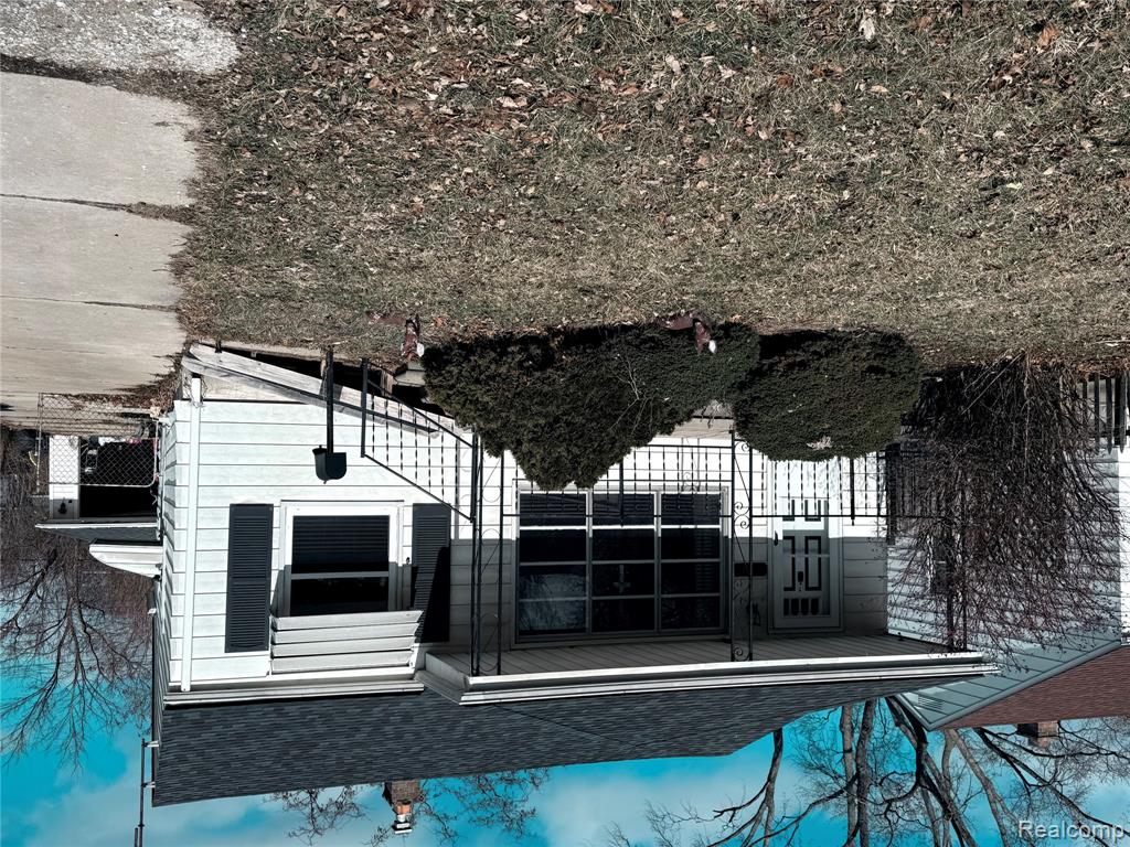 19009 Woodland Street, Harper Woods, MI 48225 — Photo 2