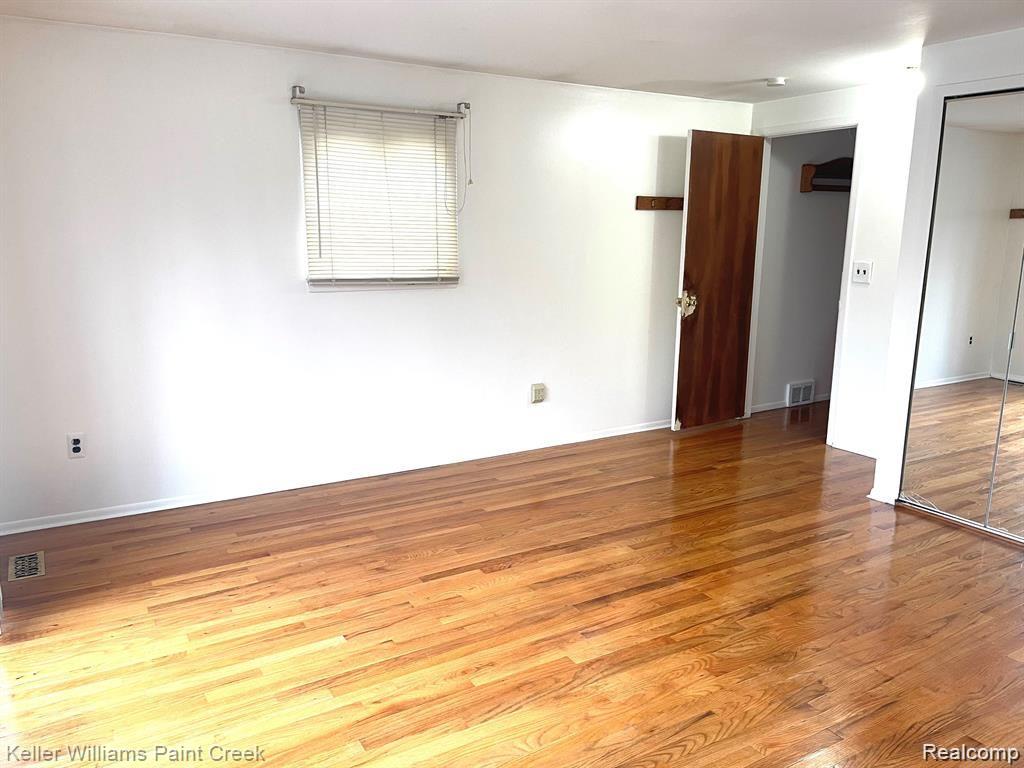 4837 BURKE, Sterling Heights, MI 48310 — Photo 9