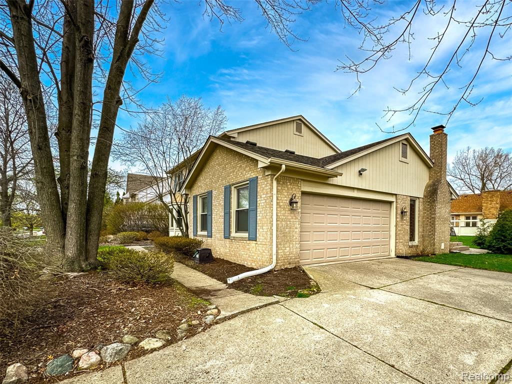 37764 Stableview Drive, Farmington, MI 48335 — Photo 6