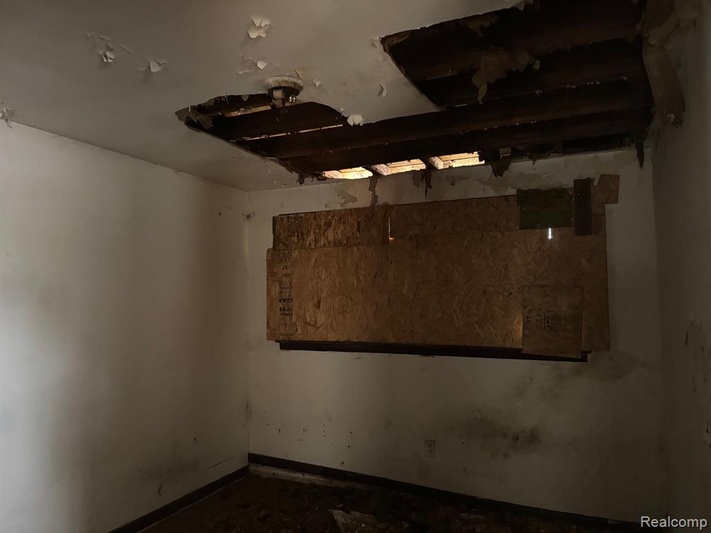 9555 SCHAEFER, Detroit, MI 48227 — Photo 16
