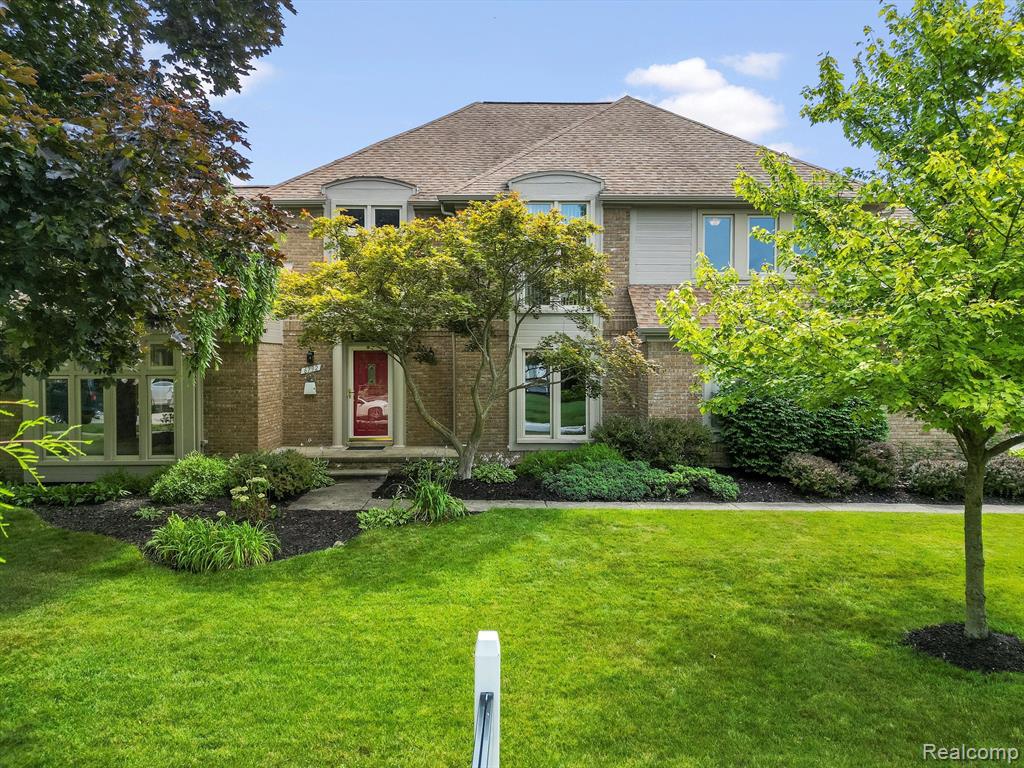 6792 PINE WAY Drive, Troy, MI 48098 — Photo 2