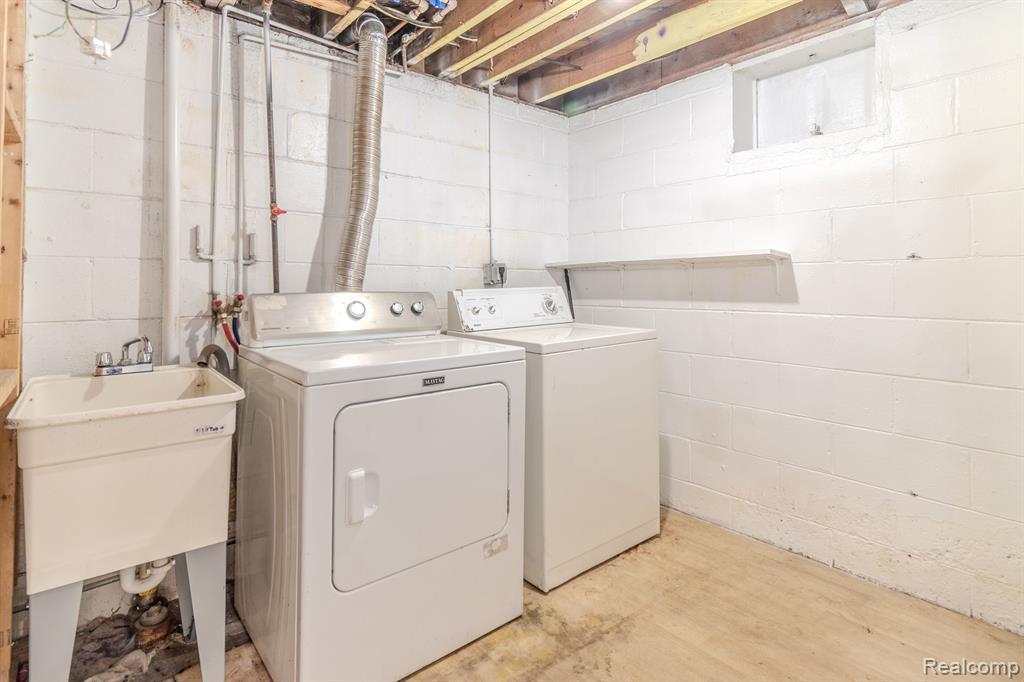 8126 Standard St, Center Line, MI 48015 — Photo 15