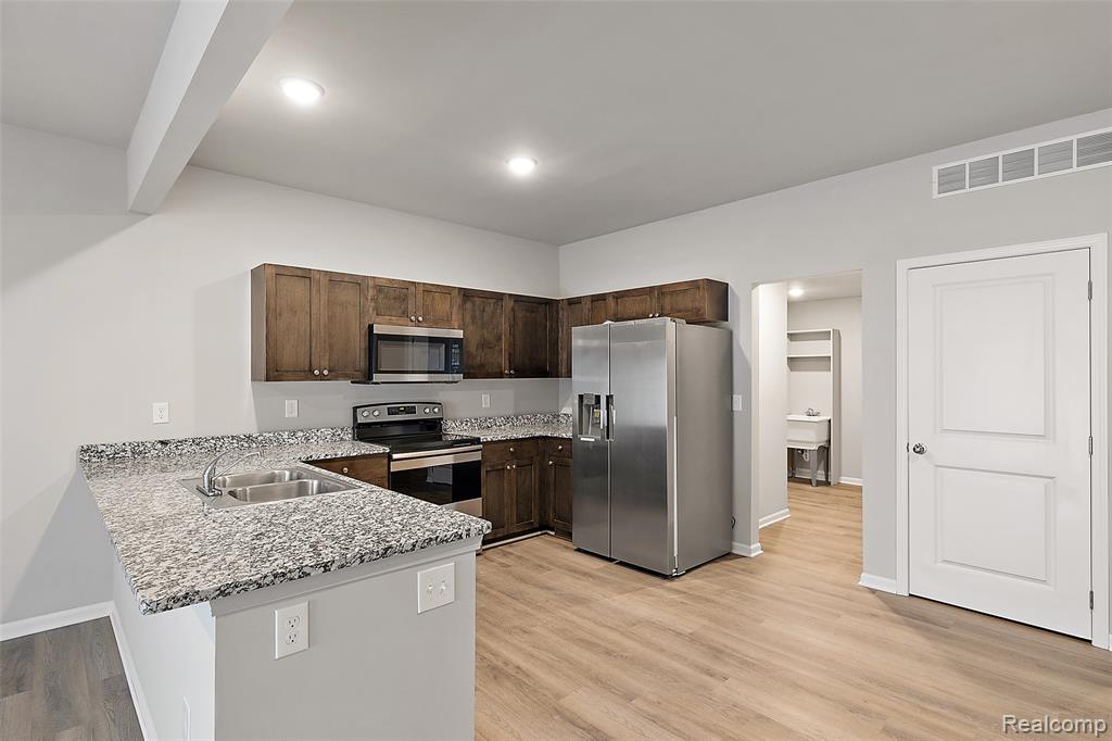 51394 Tides Drive, Chesterfield, MI — Photo 6