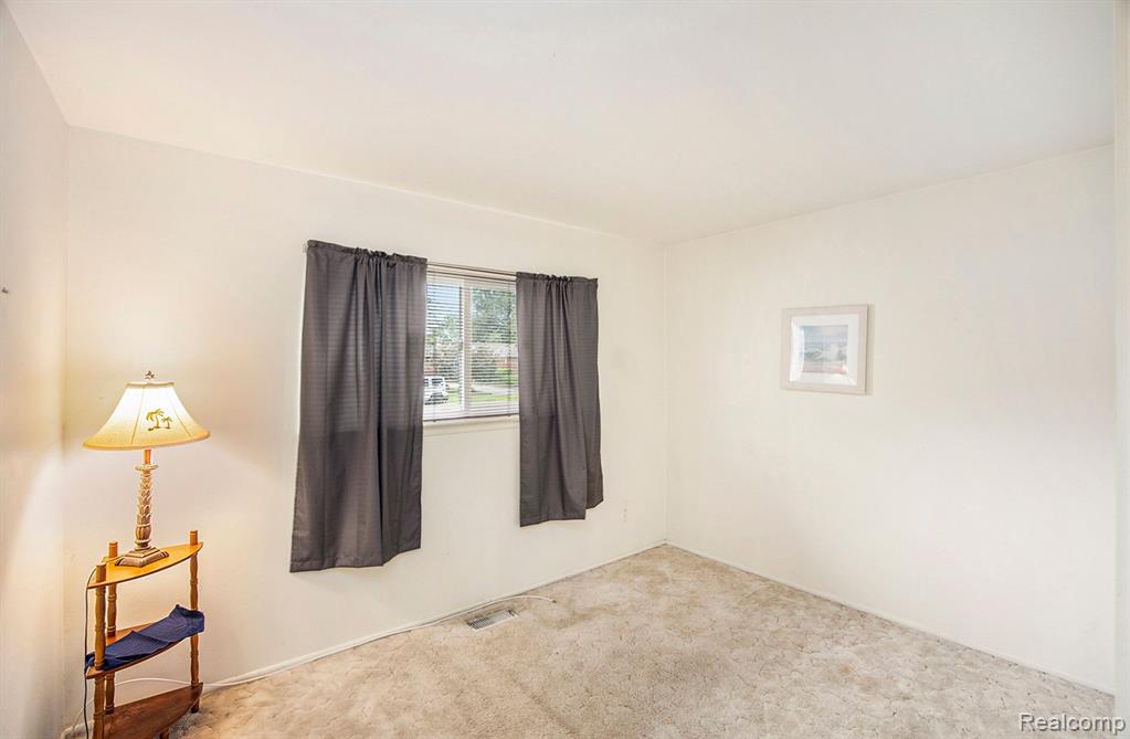 40158 DIANE Drive, Sterling Heights, MI 48313 — Photo 5