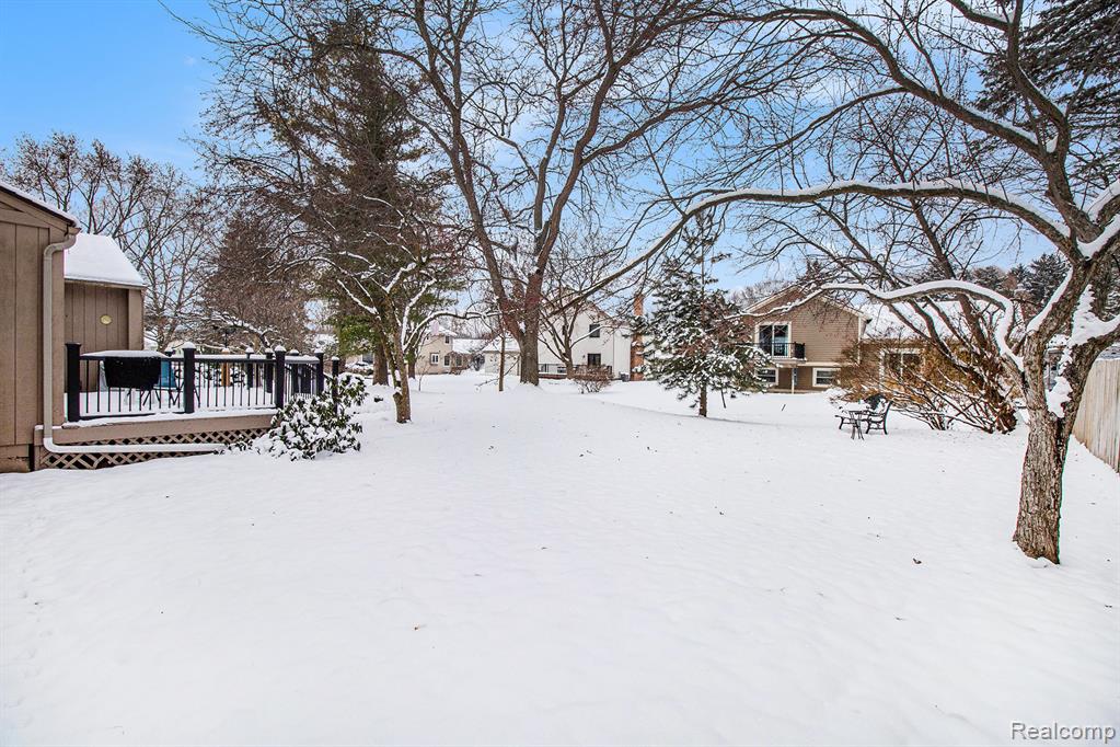 6429 Woodglen Drive, Clarkston, MI — Photo 28