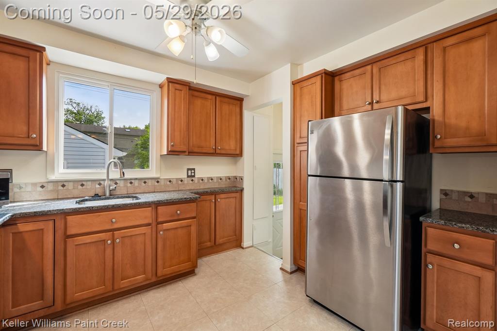 20620 Alger Street, Saint Clair Shores, MI 48080 — Photo 10