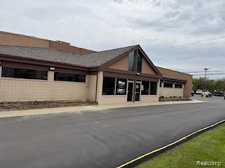 41069 Dequindre Road, Troy, MI 48085