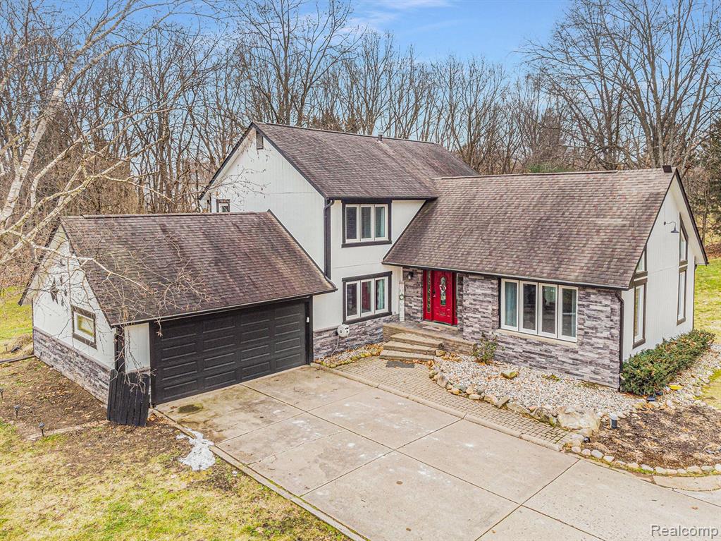 3638 Deer Run Drive, Brighton, MI 48114 — Photo 2