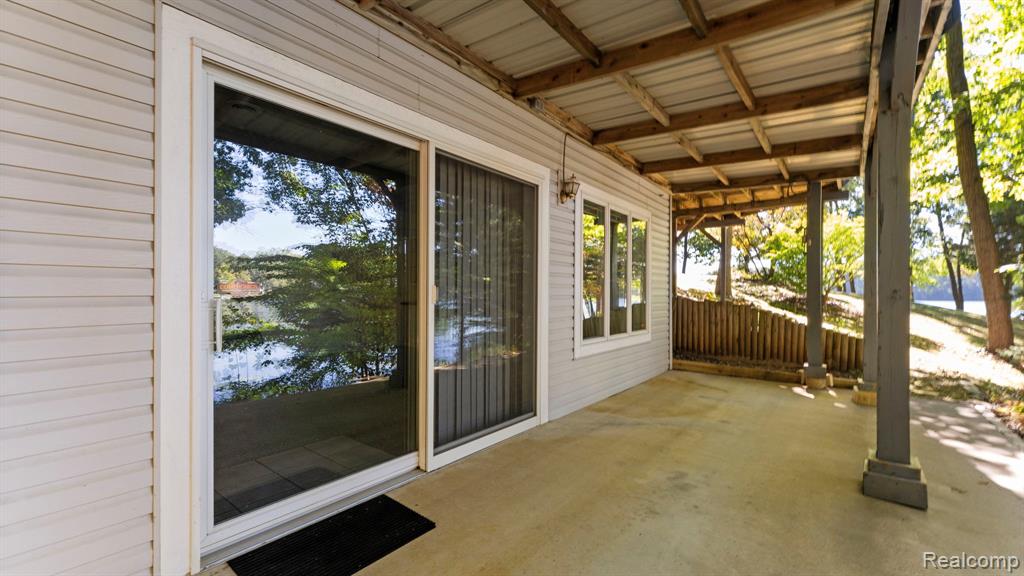 283 Westshore Dr, Jerome, MI 49249 — Photo 43