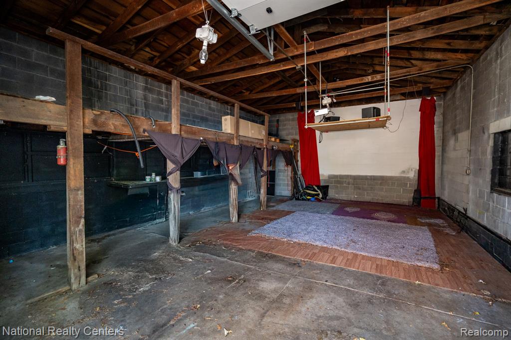 402 N West Street, Royal Oak, MI 48067 — Photo 35