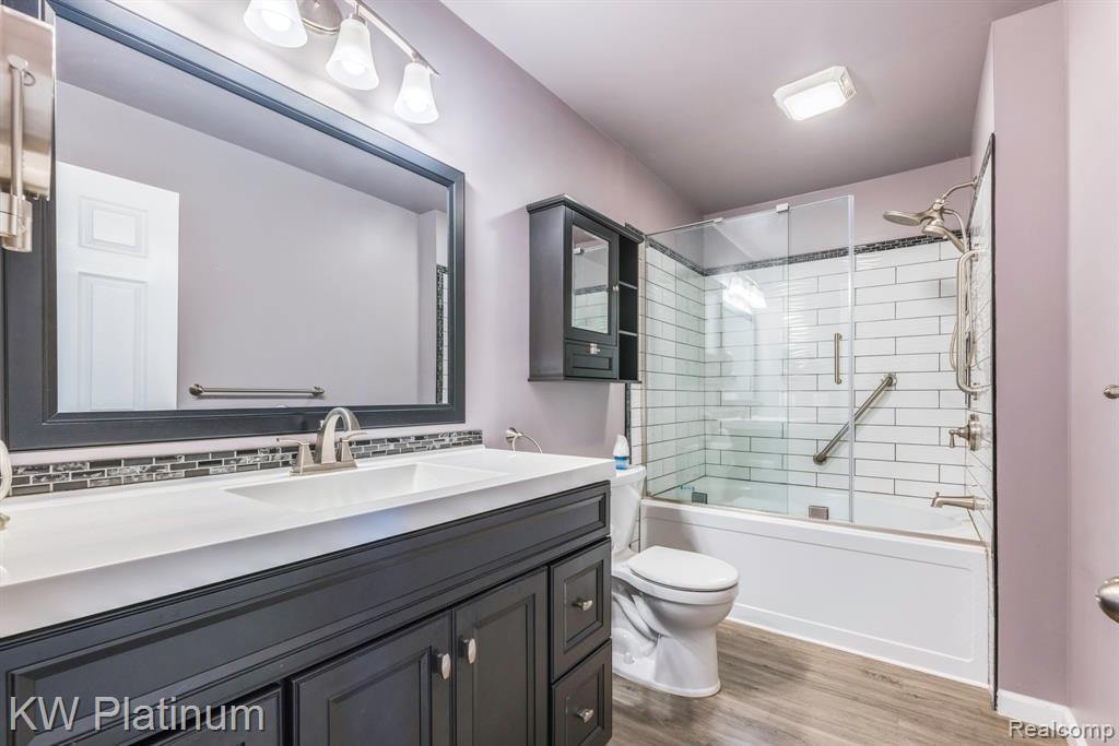 6481 Lakeshore Road, Burtchville, MI 48059 — Photo 18
