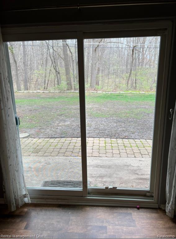 7610 Woodview Drive, Westland, MI — Photo 5